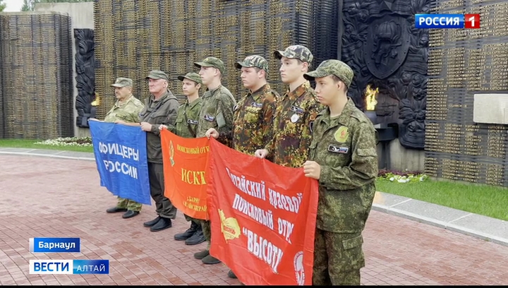 78 красноармейцев – солдат ВОВ подняли алтайские поисковики во время Вахты Памяти в Ленинградской области