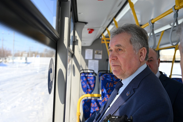 В Рубцовске сегодня вышли на линию троллейбусы, умеющие объезжать препятствия