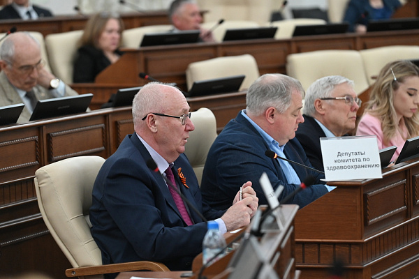 Депутаты АКЗС готовят пакет предложений по повышению качества и эффективности профосмотров