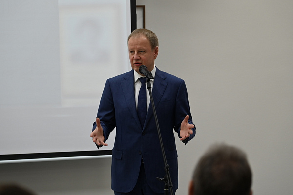 В Барнауле презентовали книгу об уникальных людях, имеющих звание «Почётный гражданин Алтайского края»