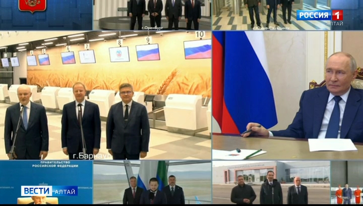 Владимиру Путину представили новый пассажирский терминал аэропорта Барнаула