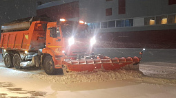 Из-за непогоды барнаульских дорожников перевели на усиленный режим