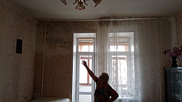 90-летней пенсионерке из Барнаула больше не придется подниматься на крышу с лопатой