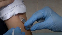 Сотрудникам алтайских птицефабрик рекомендуют привиться от гриппа