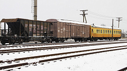 Житель Алтайского края пытался перебраться  через границу в грузовом поезде