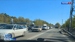 Автомобильные заторы накануне сковали выезды из краевой столицы