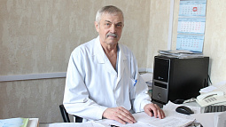 Скончался известный алтайский онколог Александр Шлегель