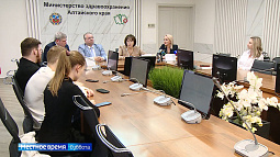 Из-за расстройств питания и стрессов у девочек в Алтайском крае все чаще возникают гинекологические проблемы