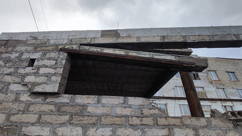 На одной из строек Барнаула упали бетонные плиты. Погибли двое рабочих