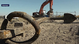 В Барнауле, на месте здания речного вокзала, обнаружили огромный якорь