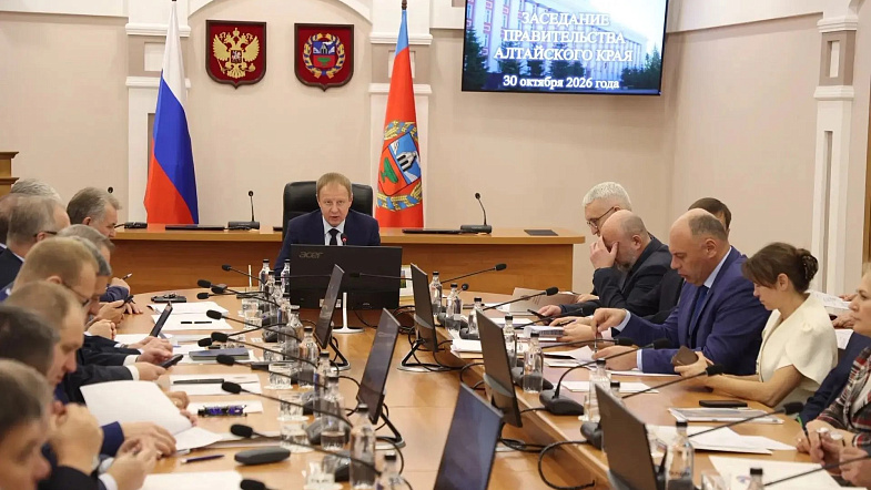 Губернатор поручил оперативно разобраться, почему в трёх районах не создан нормативный запас угля