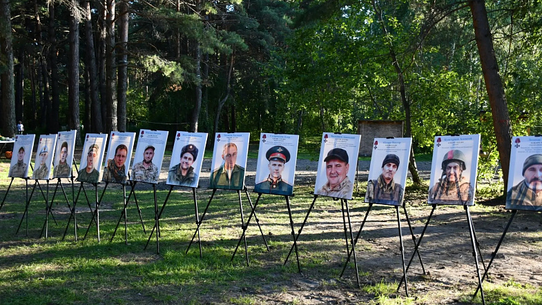 Бийчане приняли участие в сибирском фестивале добровольцев, помогающих фронту