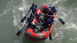 33 команды приехали в Алтайский край на первенство РФ по рафтингу