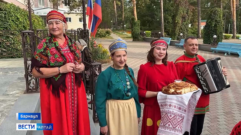 Продолжается голосование за депутатов Государственной Думы и Алтайского краевого собрания