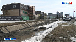 В Бийске начали отсыпать временную дамбу