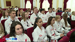 Опыт военных врачей сегодня перенимали волонтёры-медики Сибири, Дальнего Востока и Урала