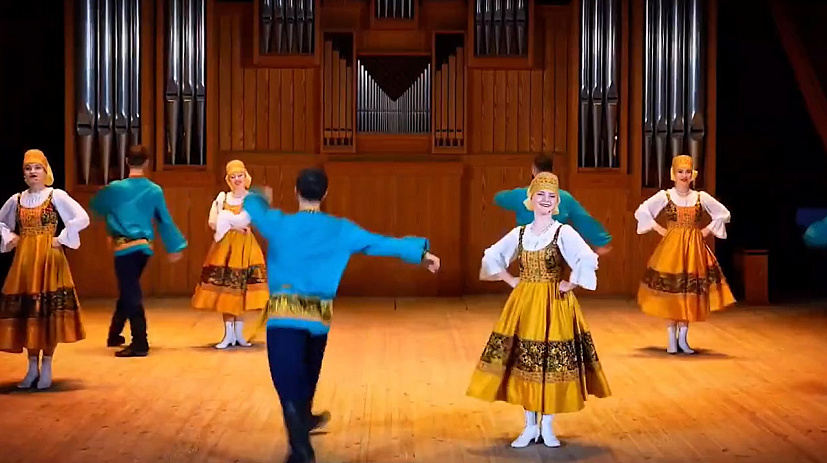 Сегодня на сцене алтайской филармонии впервые выступят творческие коллективы из Луганска