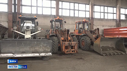 На улицах Бийска чистить снег будет муниципальное предприятие