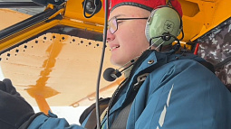 Юнармеец из Родинского района Егор Рогов сам управлял самолётом