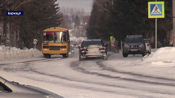 Пассажирские автобусы перестали ходить в туристический Алтайский район