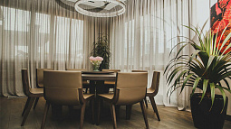 Правила выбора жалюзи для летних помещений