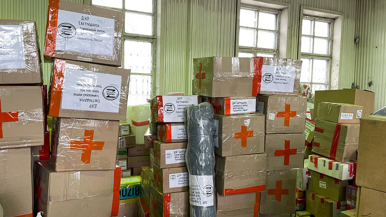 Транспорт, лекарство для раненых, посылки от родных: Барнаул вновь отправляет гуманитарный груз в зону СВО