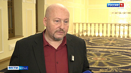 50 лет исполнилось главному дирижёру симфонического оркестра краевой филармонии Дмитрию Лузину