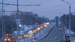  В Барнауле меняют работу светофоров  и привлекают регулировщиков 