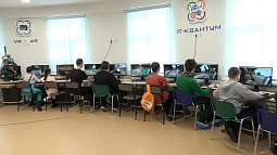 В Барнауле провели кибертурнир «Кубок Деда Мороза» для любителей игры «Майнкрафт»