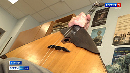 Сегодня в России празднуют День балалайки