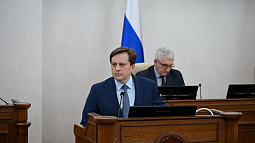 Глава алтайского минздрава ответил на острые вопросы депутатов о ситуации в отрасли