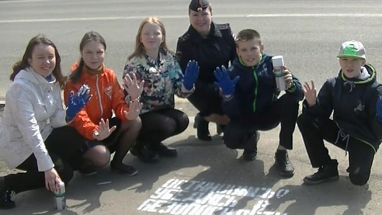 В Алтайском крае на дорогах рядом со школами появились предупреждающие надписи