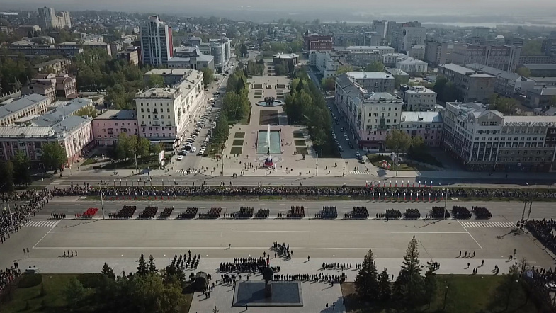 Смотрите лучшие моменты торжественного шествия 9 Мая 2021 года в Барнауле