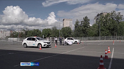 Сегодня выберут лучшего водителя такси в крае