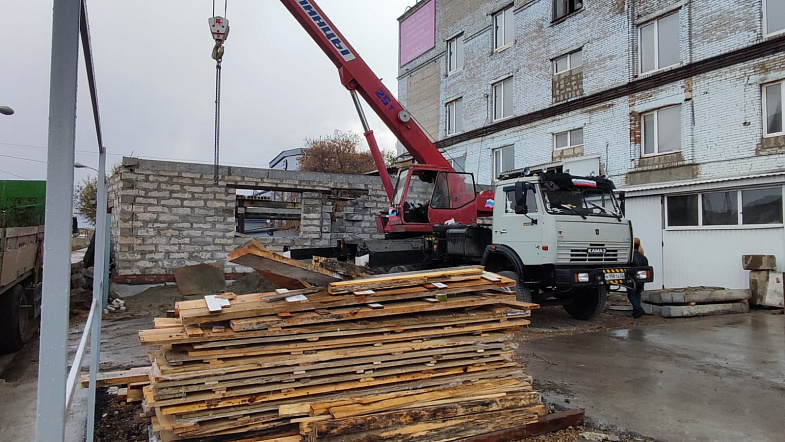 На одной из строек Барнаула упали бетонные плиты. Погибли двое рабочих