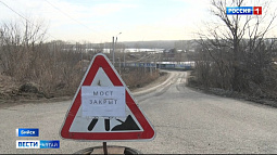 В Бийске закрыли понтонный мост, с помощью которого можно быстрее попасть на другой берег Бии
