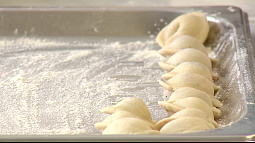 С сегодняшнего дня в России – «пельменная пора»