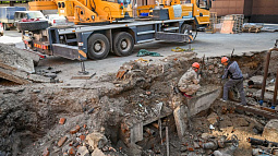 В центре Барнаула модернизируют ветхие теплосети, чтобы избежать аварий зимой
