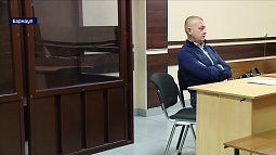 Сегодня начался очередной судебный процесс над скандально известным застройщиком Барнаула Евгением Клейнатовским