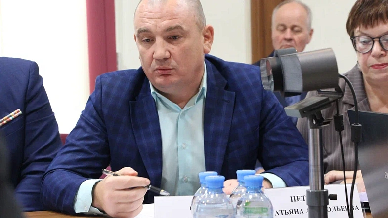 Проблемы участников СВО обсудили в Барнауле власти и общественники