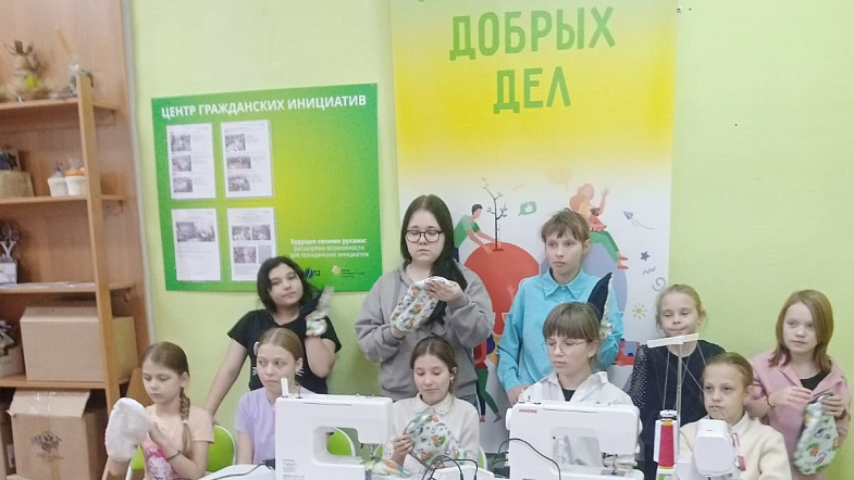 В Косихинском районе открыли «Территорию добрых дел», где для нужд СВО работают волонтёры