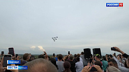 Пробки в 11 баллов: жители Барнаула посмотрели захватывающее авиашоу 