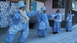В Змеиногорске отпраздновали День снега 
