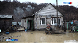 В Барнауле из-за аварии на подстанции ТЭЦ-2 жидкой глиной затопило несколько домов