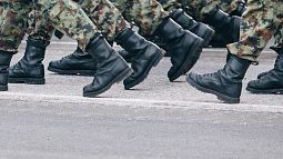 В Алтайском крае начались первые отправки новобранцев осеннего призыва на службу в армию