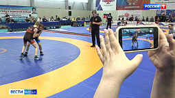 В Барнауле стартовал турнир по греко-римской борьбе памяти мастера спорта СССР, детского тренера Виктора Селиванова