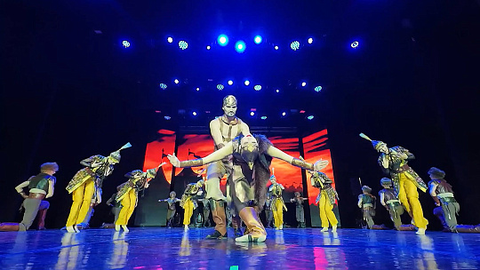 Ансамбль русского танца «Огоньки» представит в Барнауле «огненную» премьеру