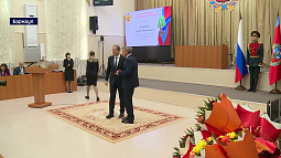 Губернатор вручил государственные и краевые награды жителям Алтайского края