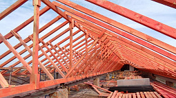 Жители Бурлинского района хуже всех в крае платят за капремонт