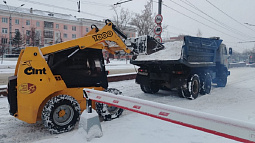 Перед похолоданием  дорожные службы Барнаула планируют оперативно вывезти выпавший снег с улиц города
